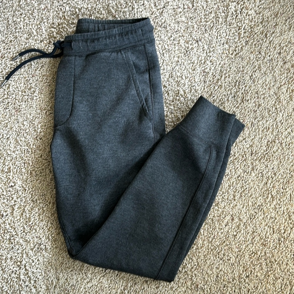 American Eagle Men’s Joggers